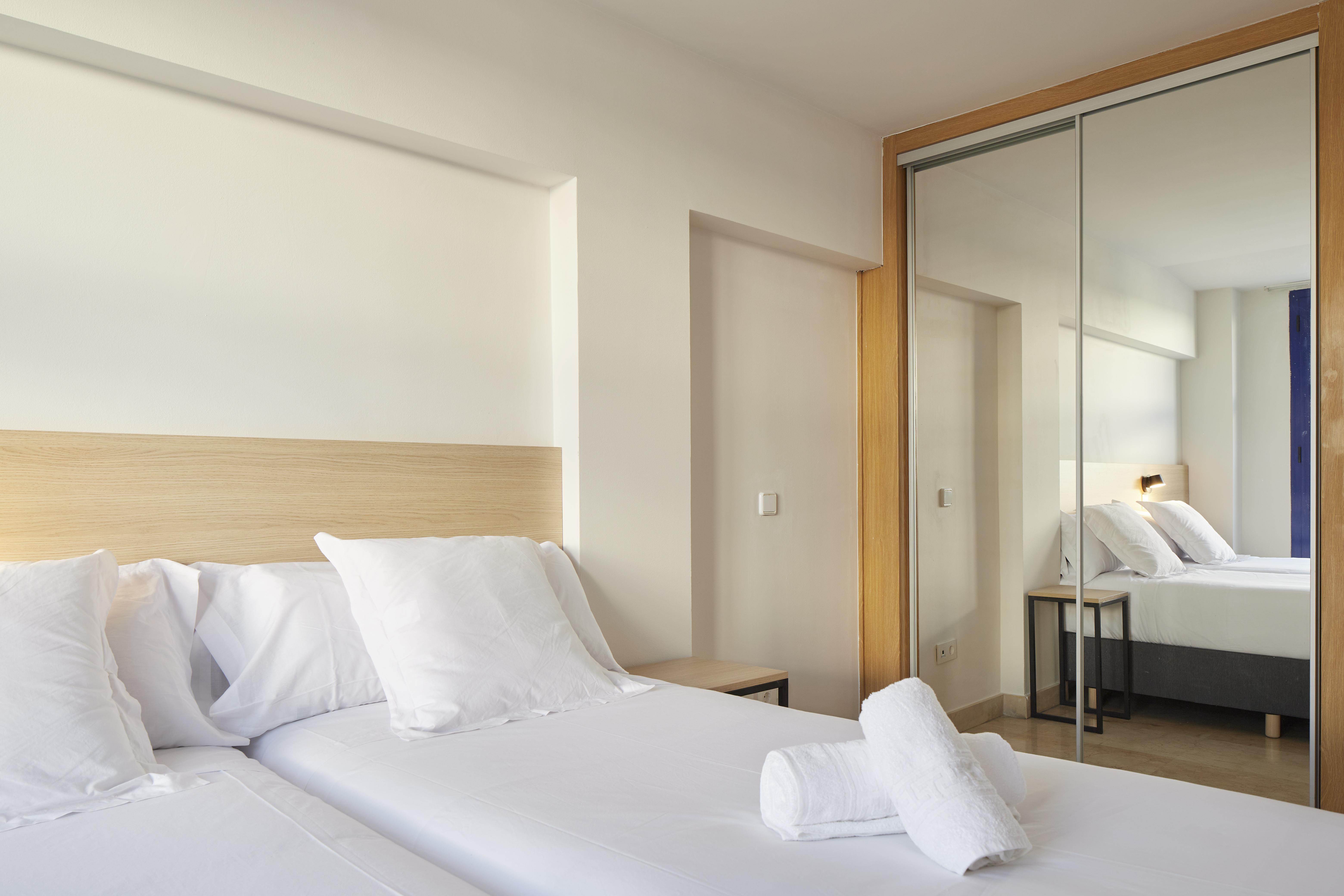 Iraipe Logrono Hotel Buitenkant foto