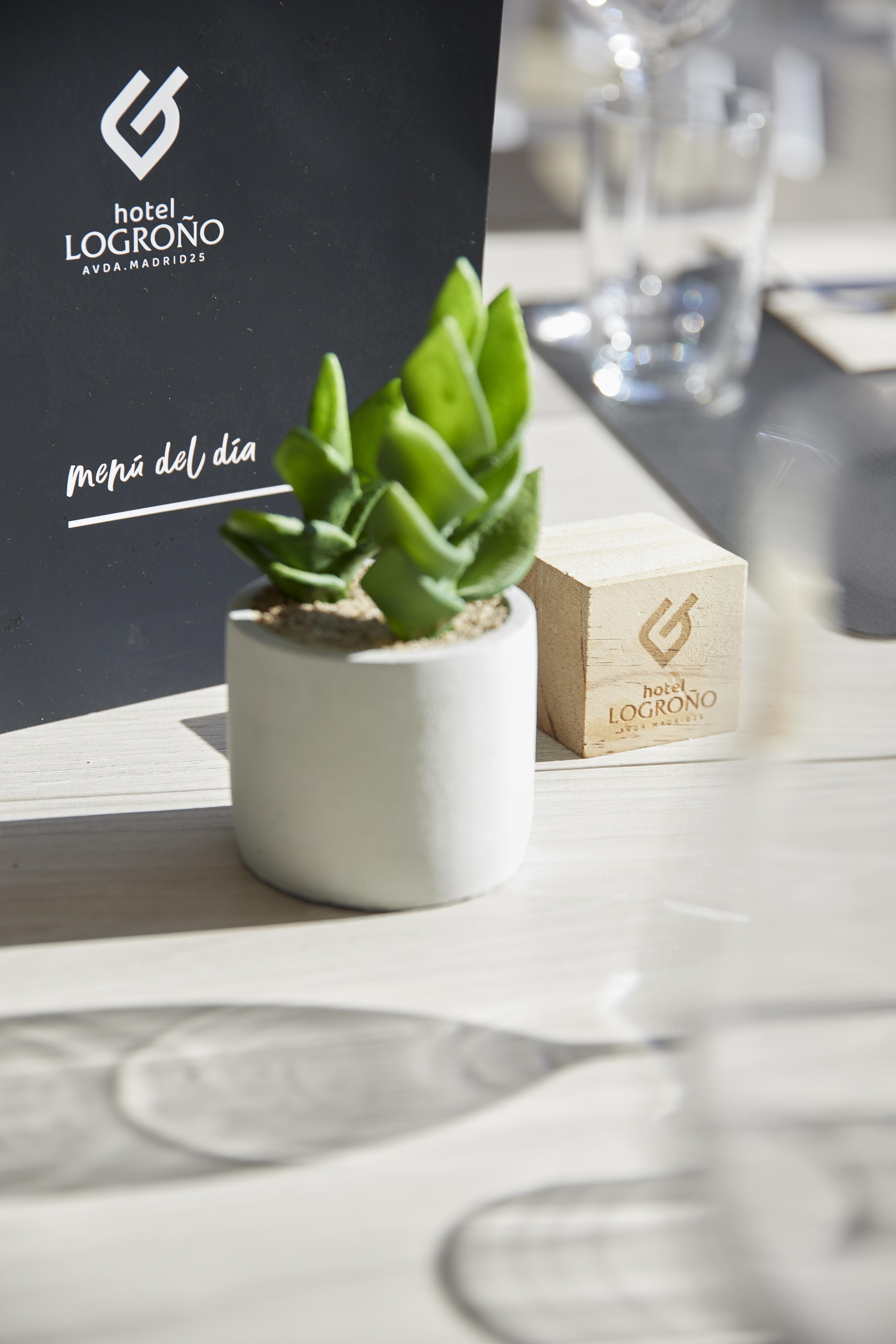 Iraipe Logrono Hotel Buitenkant foto