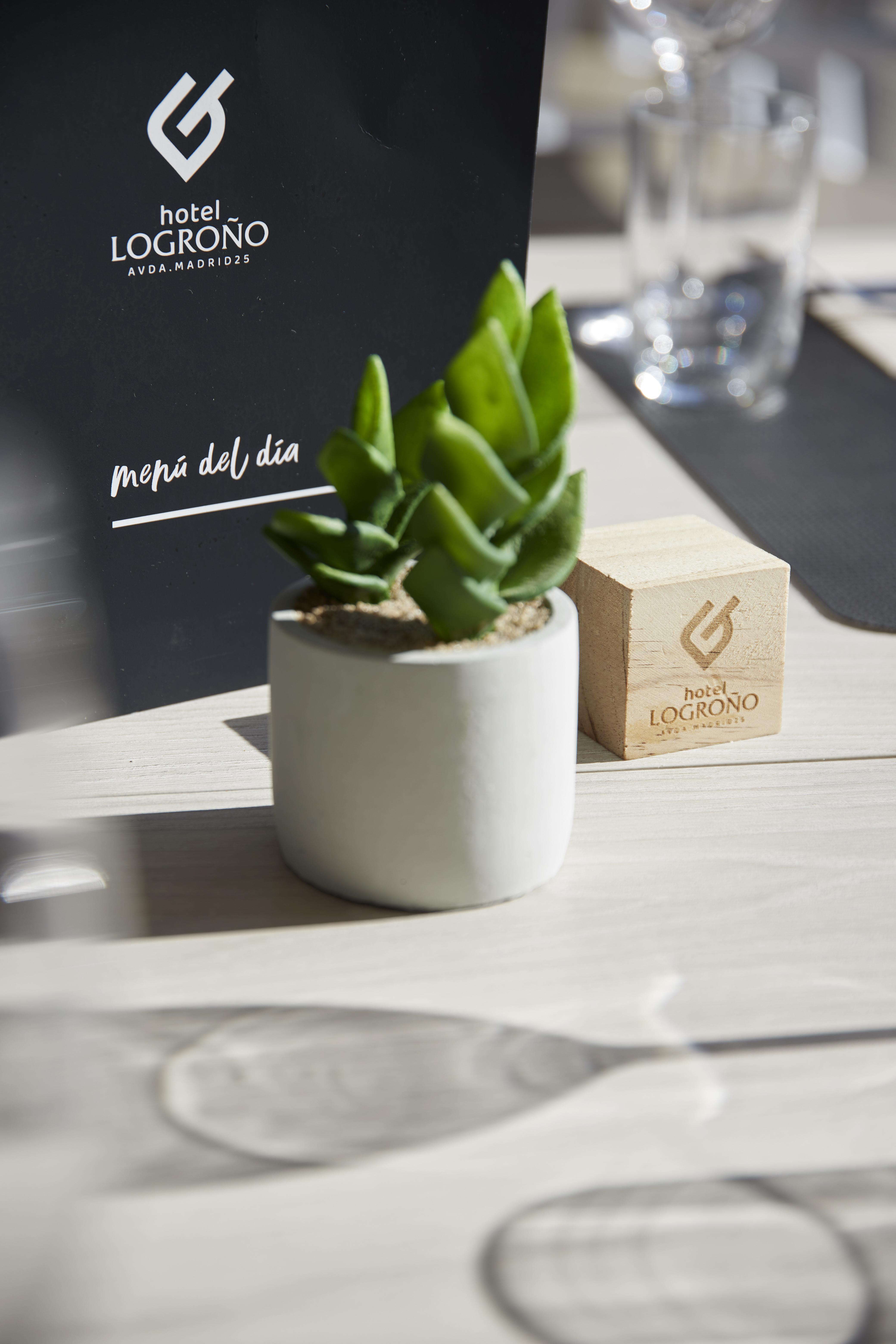 Iraipe Logrono Hotel Buitenkant foto