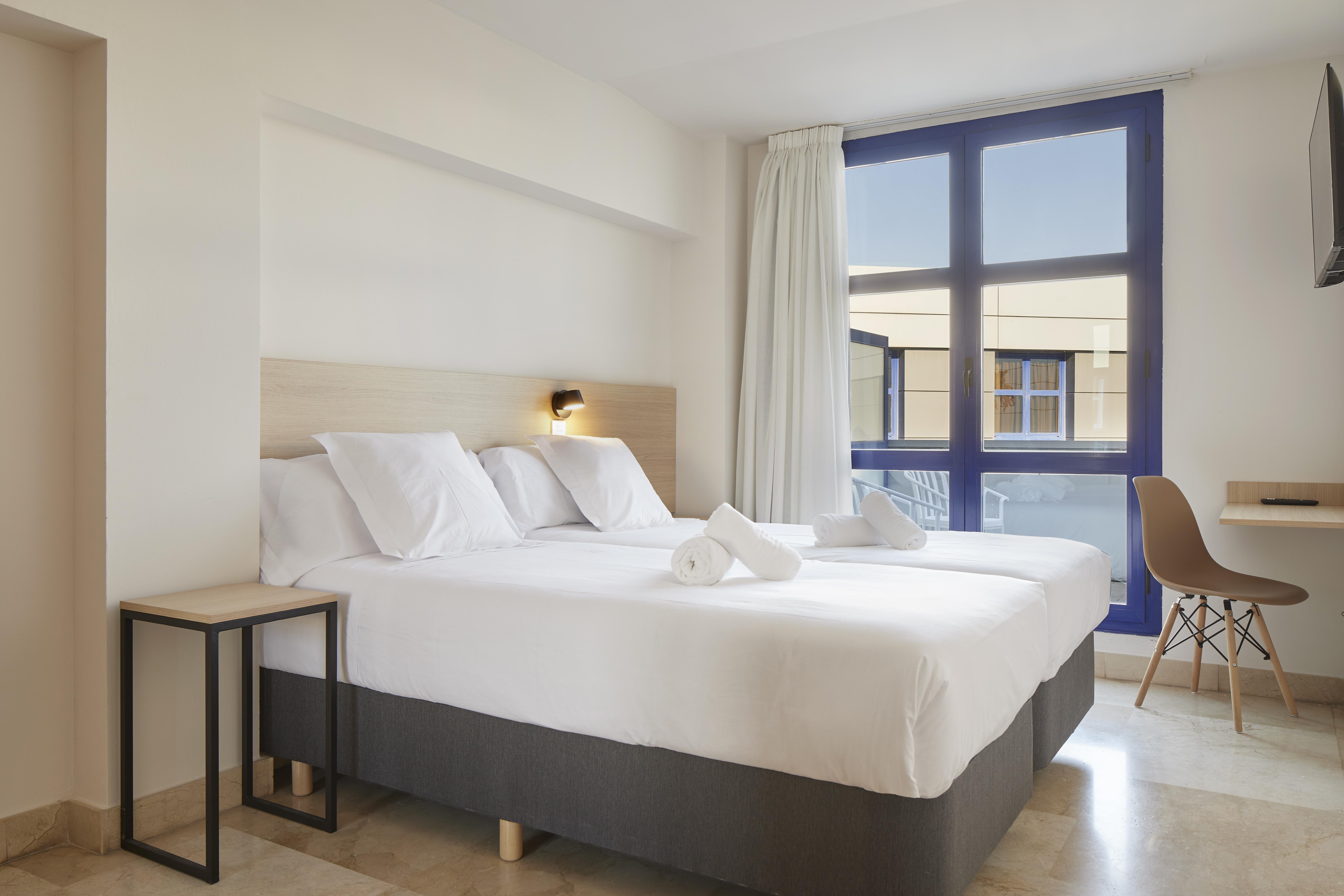 Iraipe Logrono Hotel Buitenkant foto