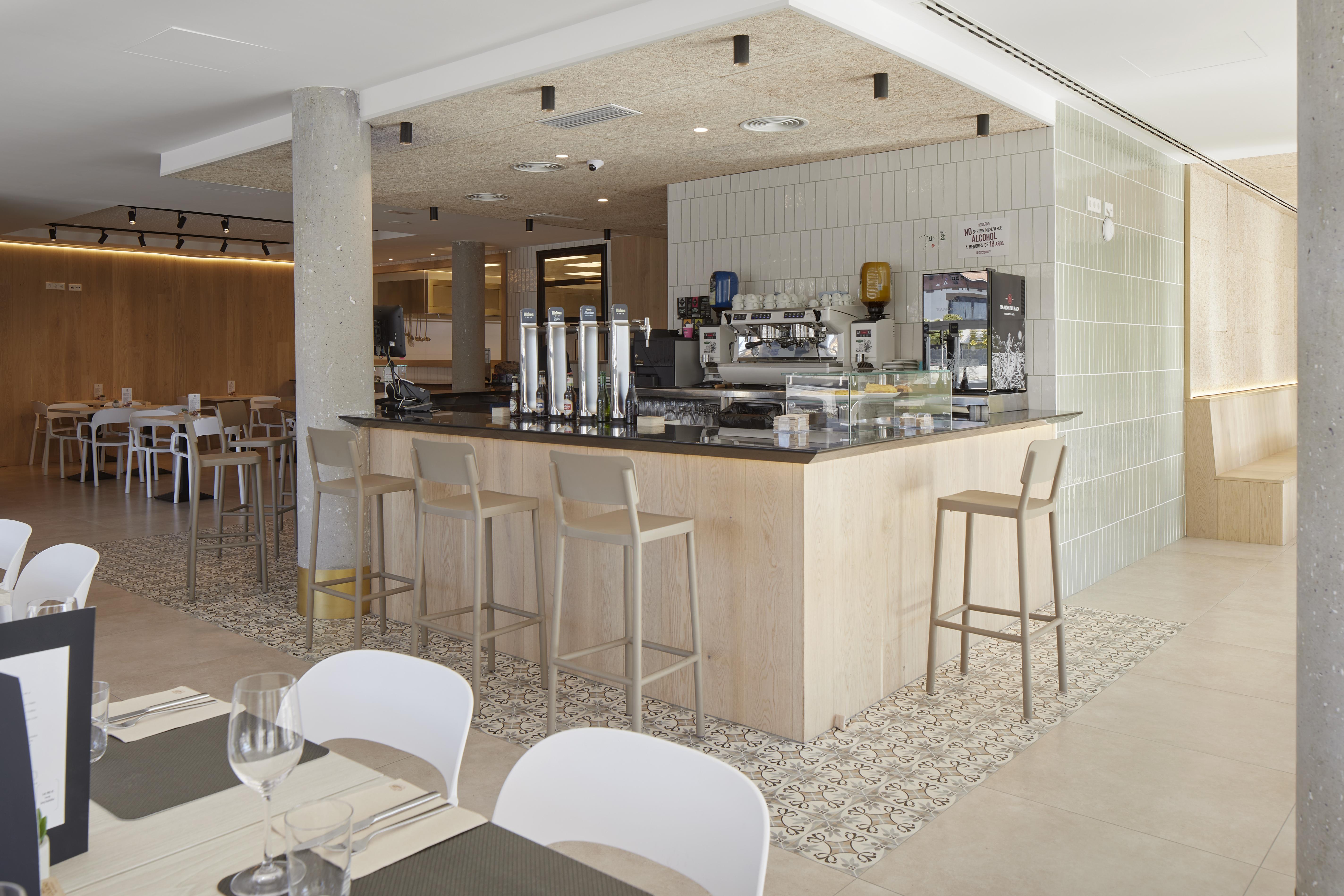 Iraipe Logrono Hotel Buitenkant foto
