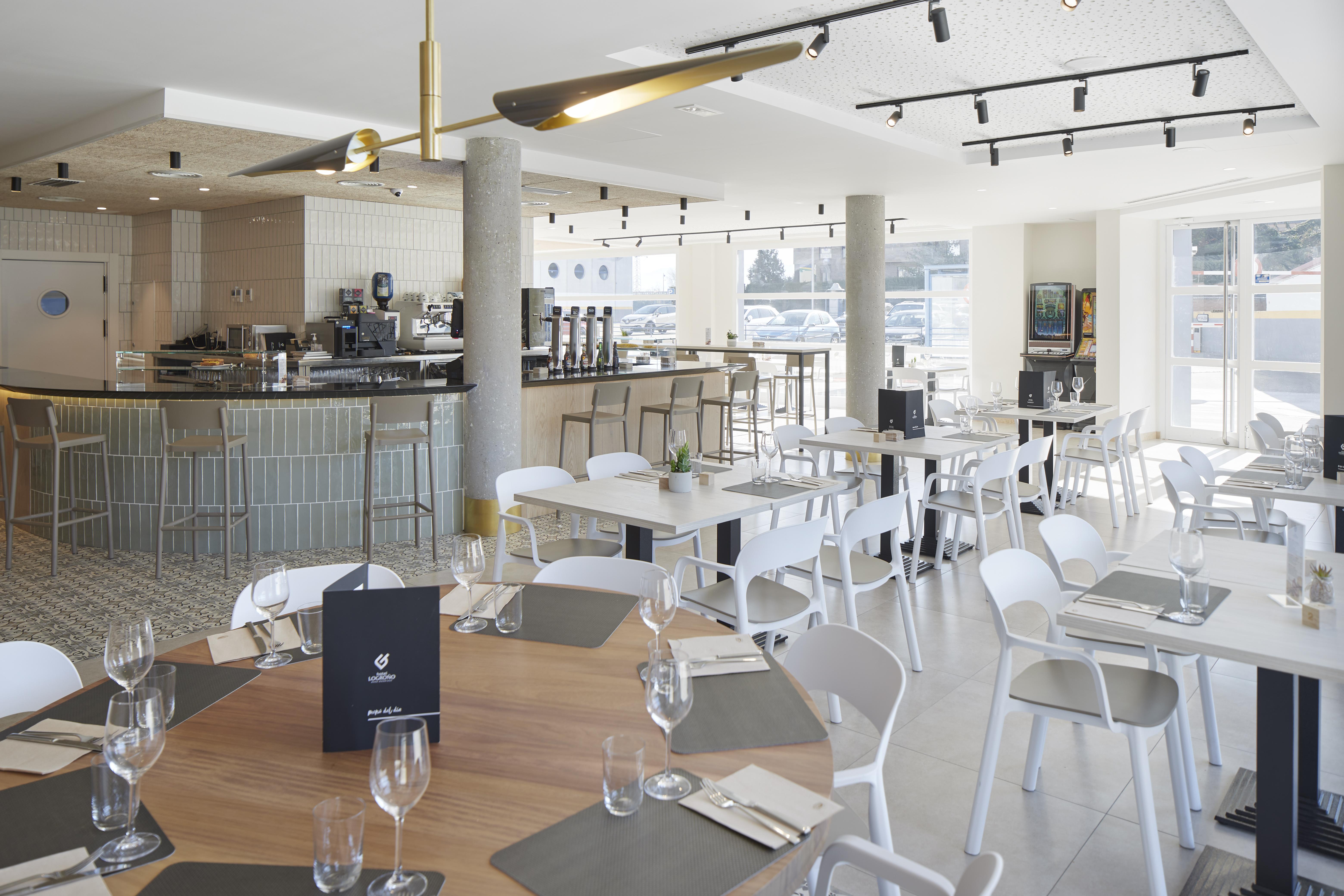 Iraipe Logrono Hotel Buitenkant foto