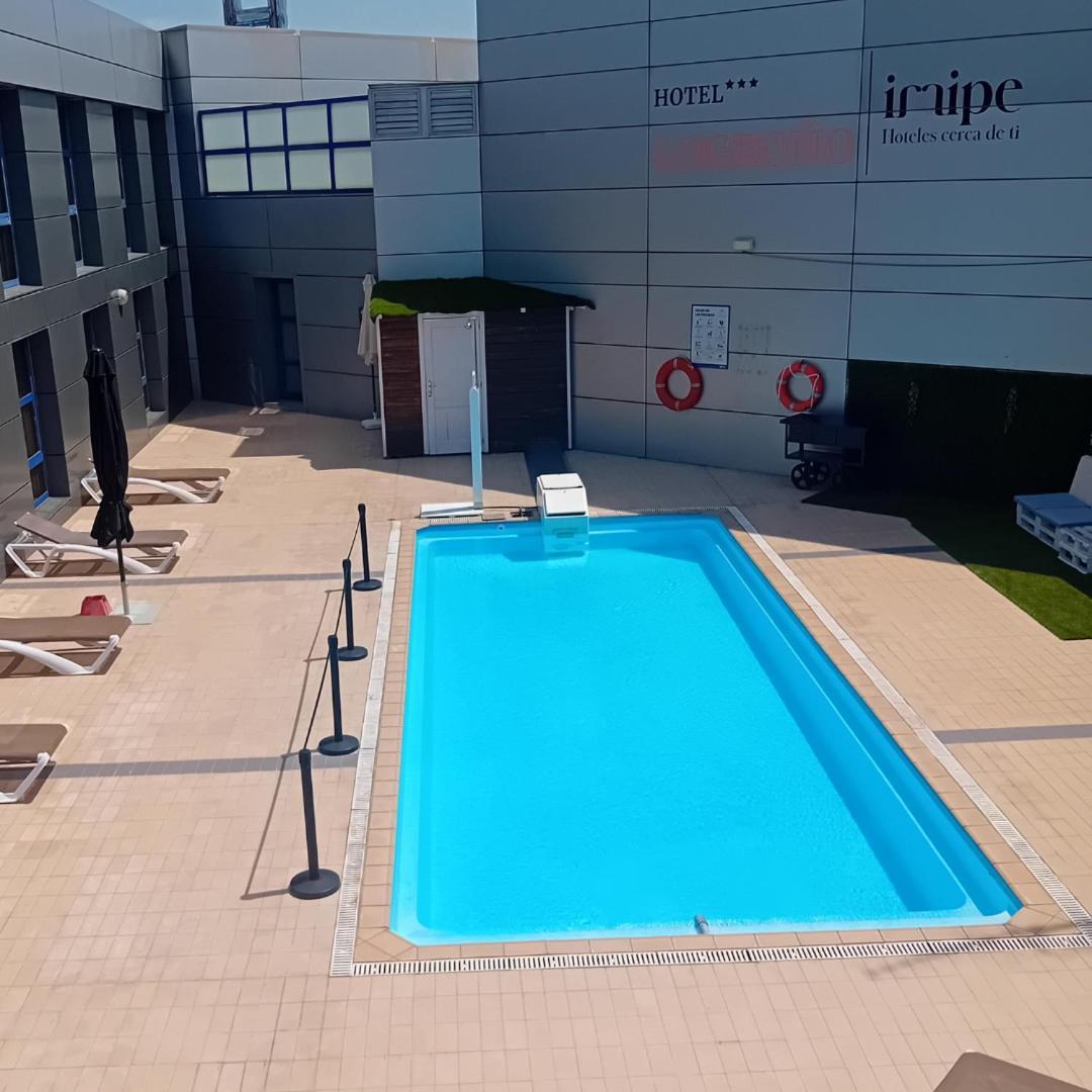 Iraipe Logrono Hotel Buitenkant foto