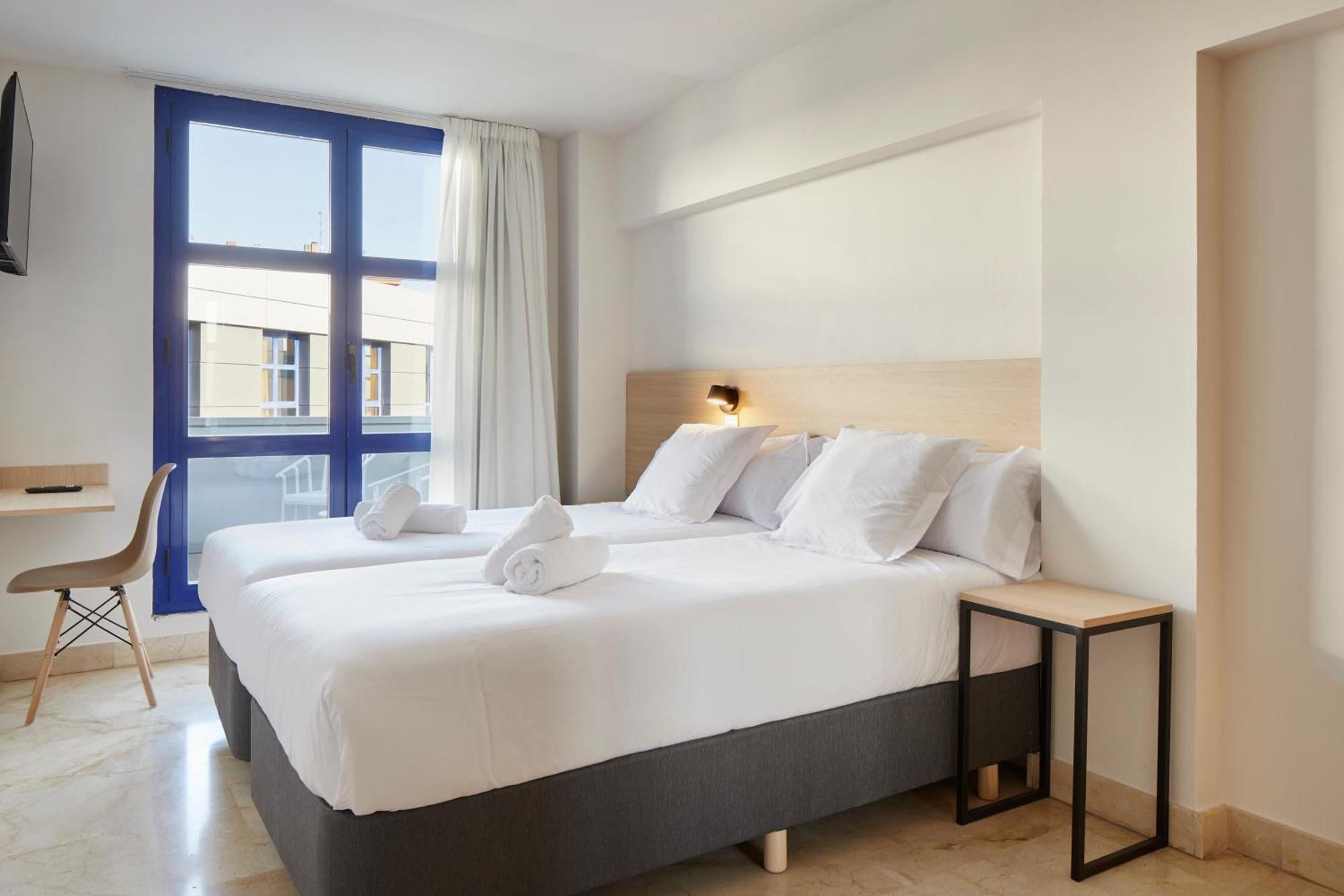 Iraipe Logrono Hotel Buitenkant foto